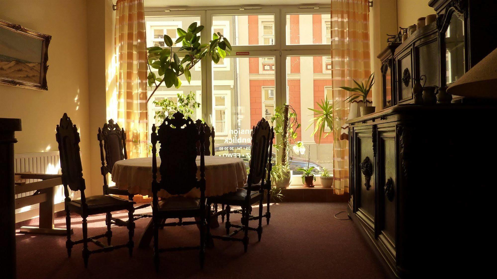 Altstadt Pension Hafenblick 슈트랄준트 외부 사진
