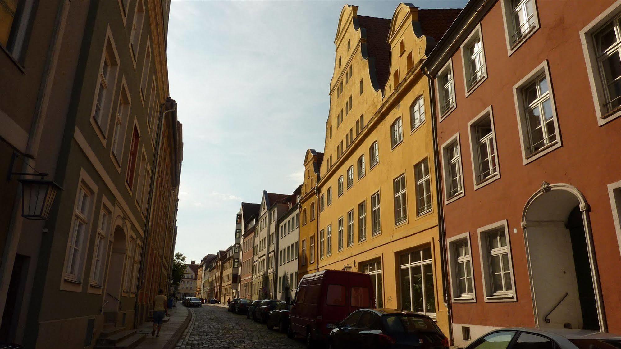 Altstadt Pension Hafenblick 슈트랄준트 외부 사진
